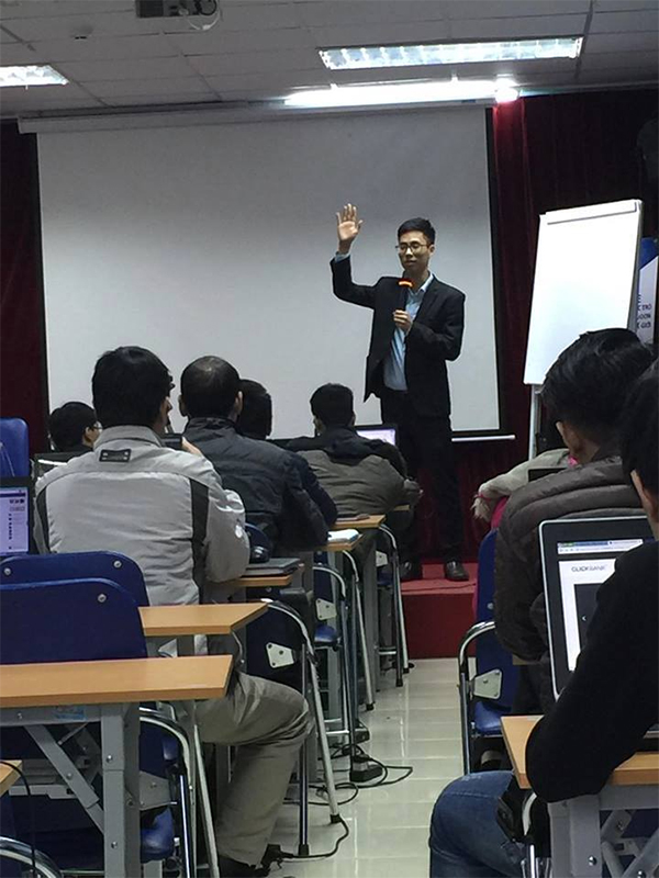 Trần Hà Quang chia sẻ những kinh nghiệm của mình qua các lớp học kinh doanh